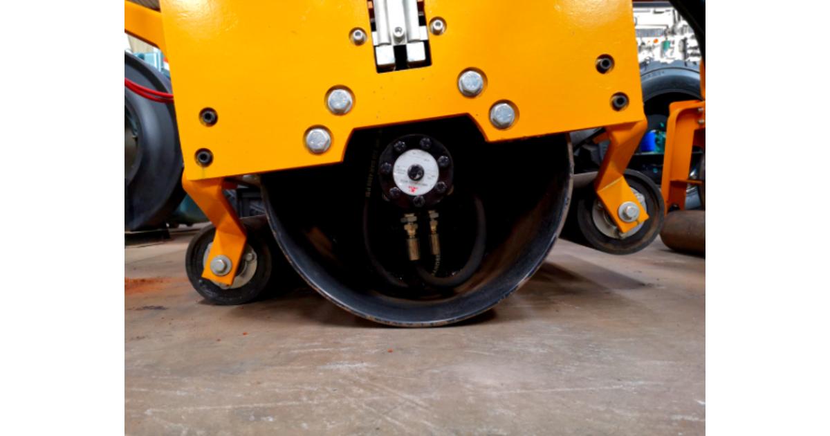 Walk-Behind Vibrating Dual Drum Roller 400kg Diesel
