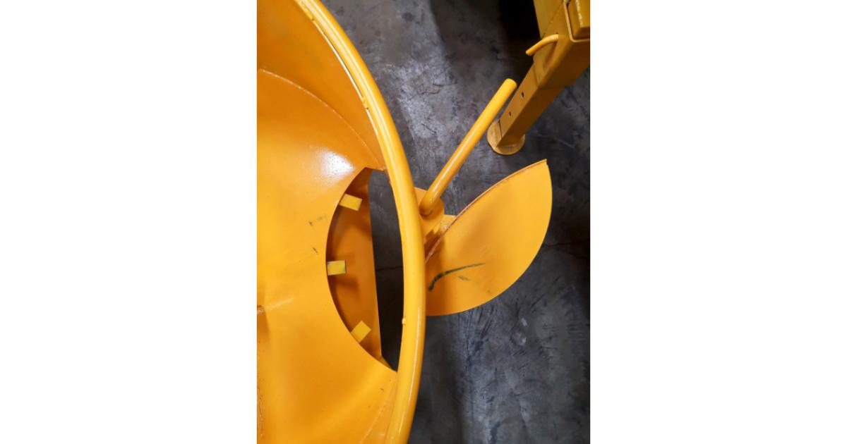 Pan Mixer 800kg 350L 380V With Hydraulic Skip