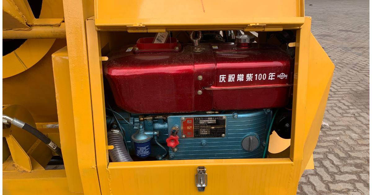 560kg Diesel Concrete Drum Mixer with Hydraulic Skip