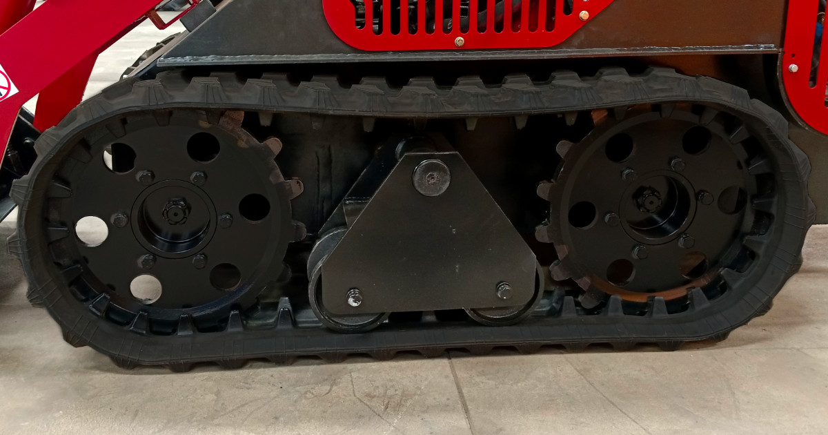 Skid Steer (Stand On) J400T Tracked (excl. Bucket)
