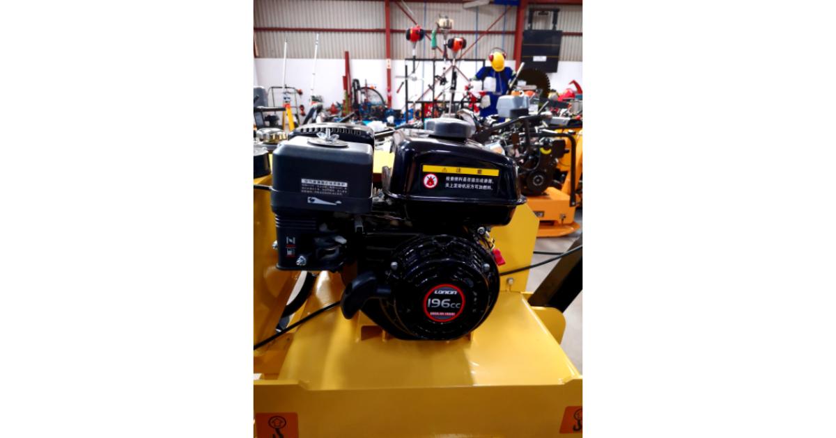 Walk-Behind Vibrating Single Drum Roller 250kg Petrol