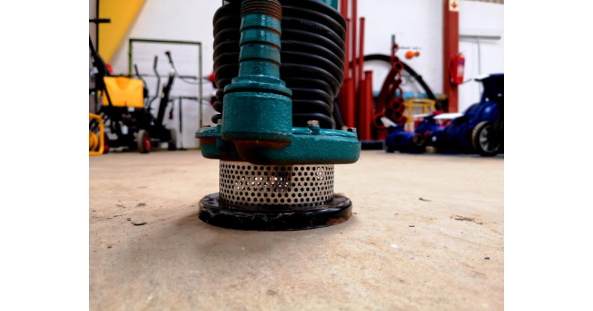 Submersible Water Pump 25mm 220V