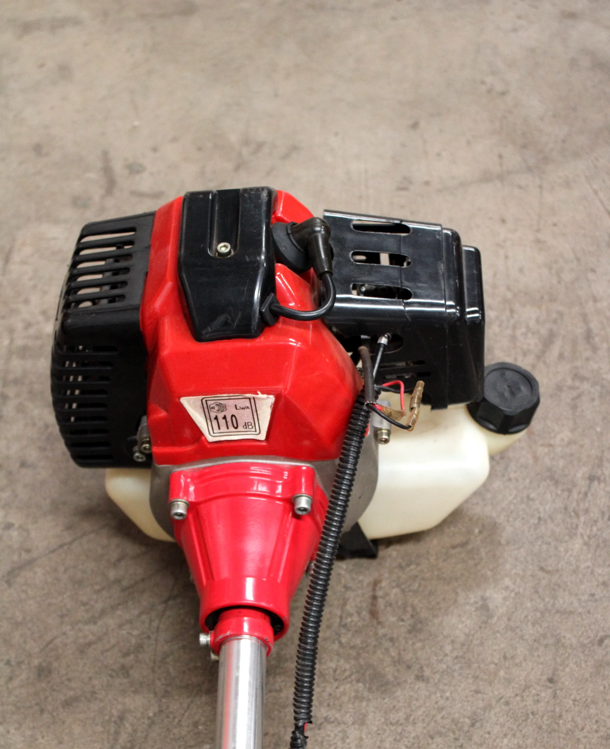 Weed Eater Handheld (Nylon Trim Line)