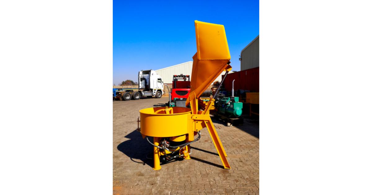 Pan Mixer 800kg 350L 380V With Hydraulic Skip