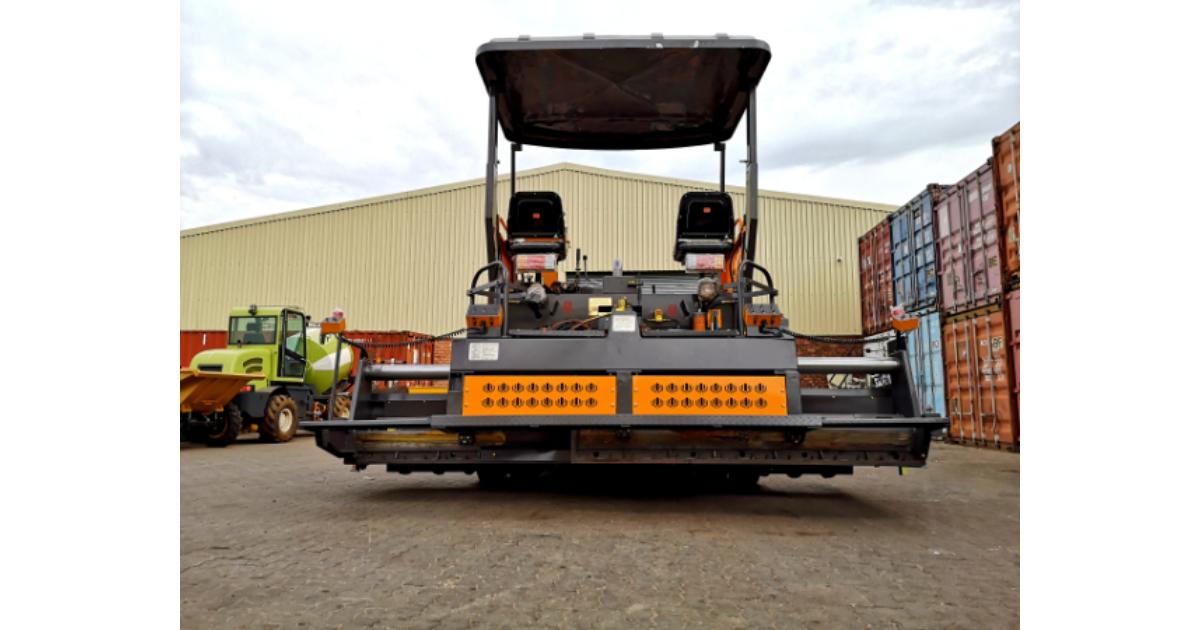 Tar Surface Laying Machine Wheeled