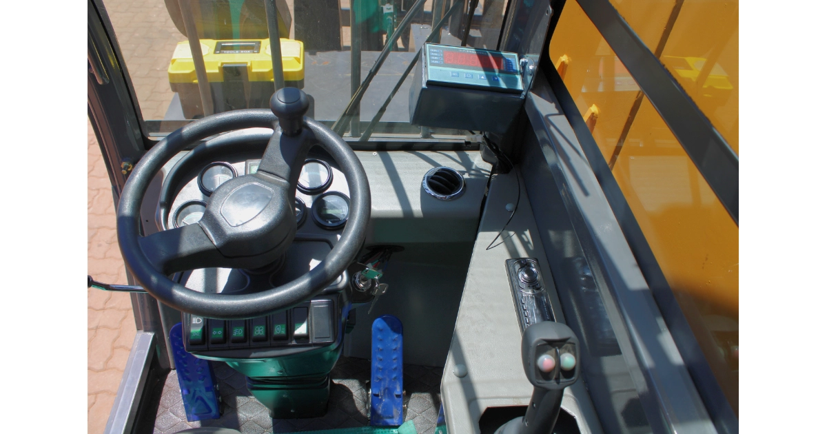 Telescopic Forklift Telehandler 4x4 4 Ton / 18m