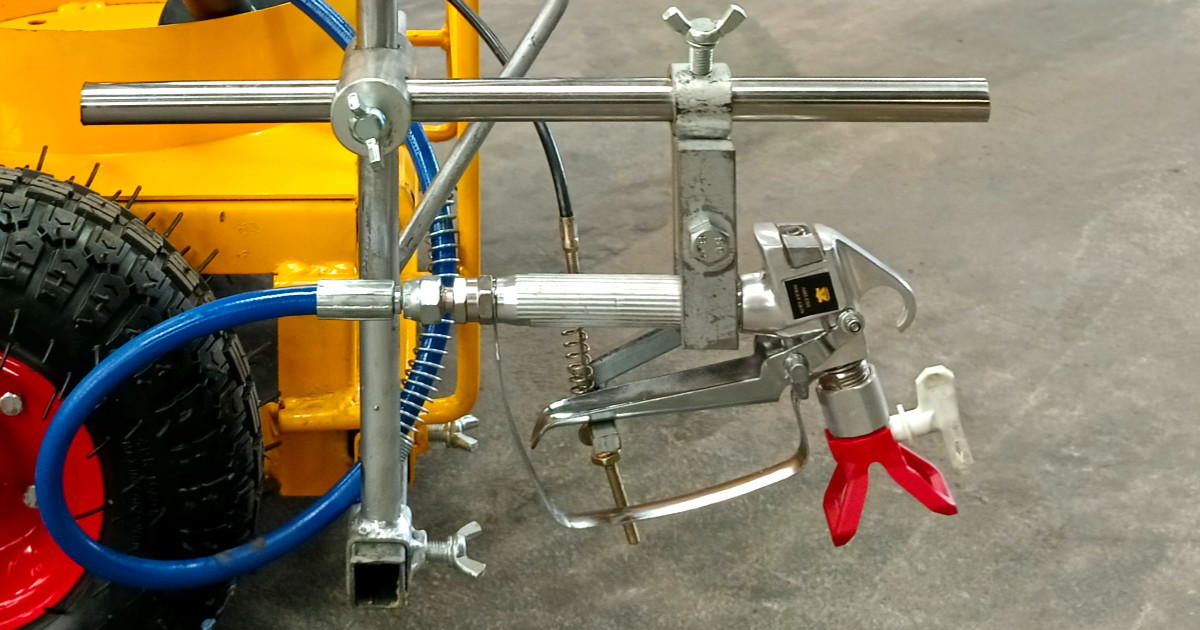 Road Marking Cold Spray Petrol Engine