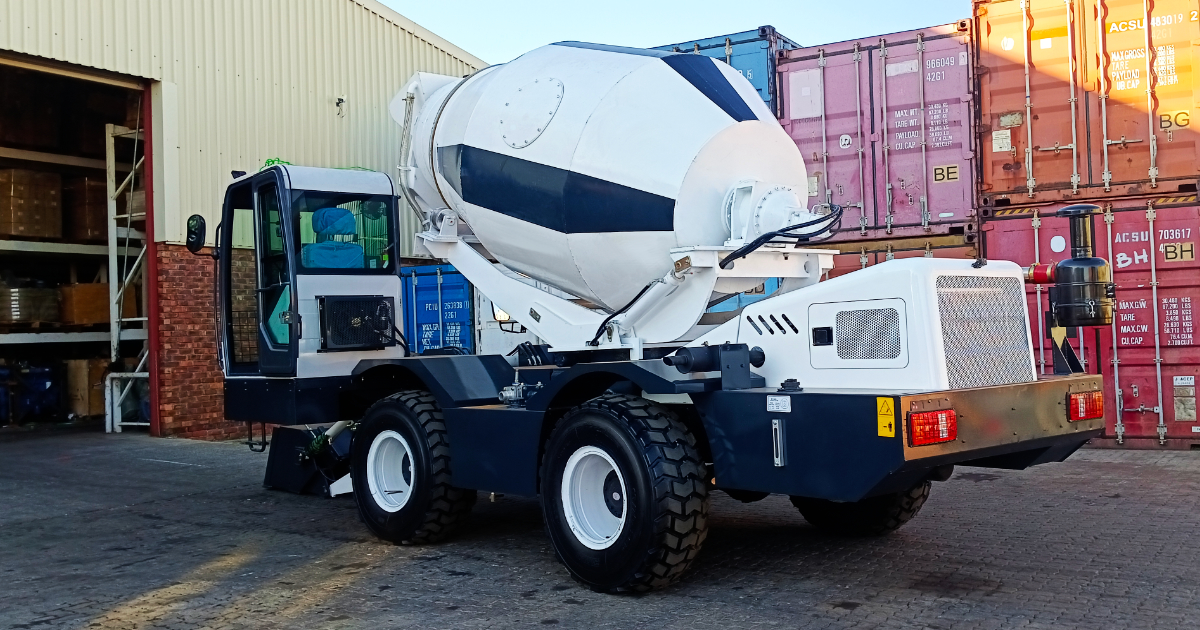 Mobile Concrete Mixer 4x4 6000L OTR Self-Loading