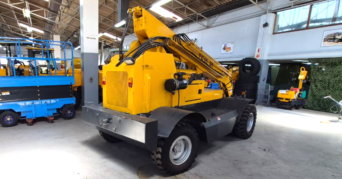 Telescopic Telehandler 1 Ton / 4m 4x4